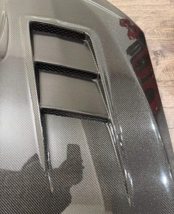Carbon fiber hood for Subaru - Image 3