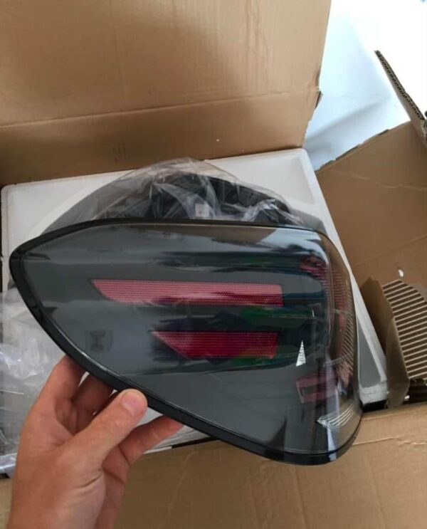 OLM Spec CR sequential taillights - Image 2